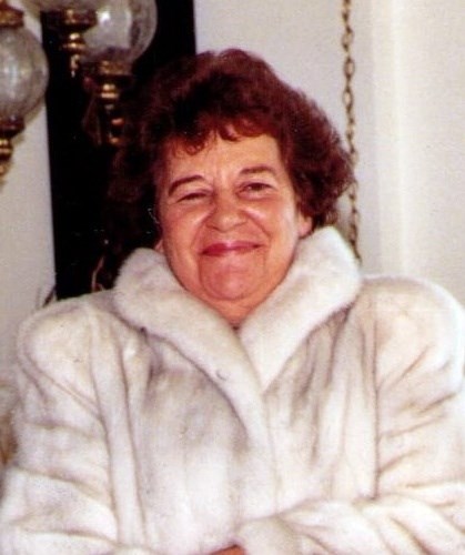 Obituary of Eleanor Pontillo Rhodes