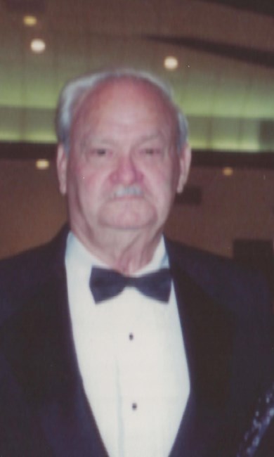Obituary of Mr Wallace Glenn Wood
