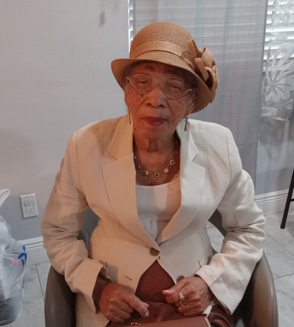 Obituary of Yvonne Laplante