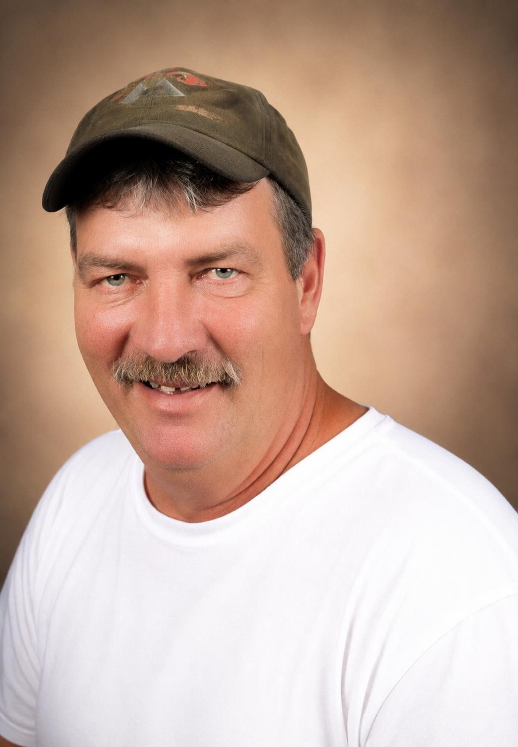 Obituary of Anthony Gary Llamas
