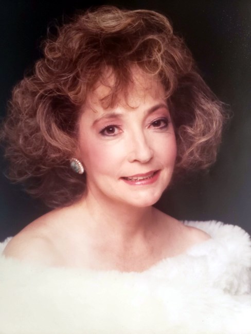 Obituary of Gloria Amenedo