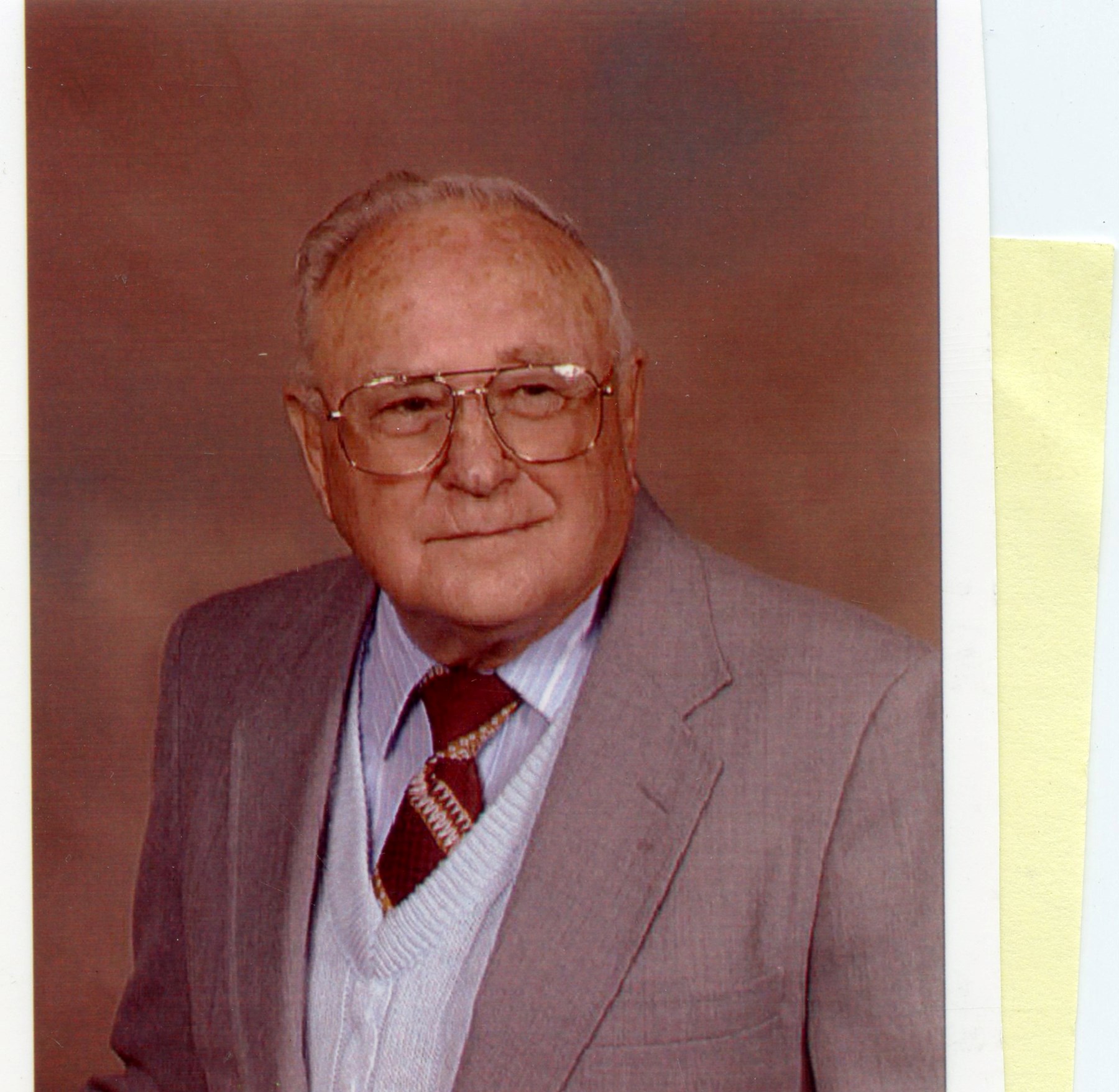 Obituario de James E. Benham Sr.