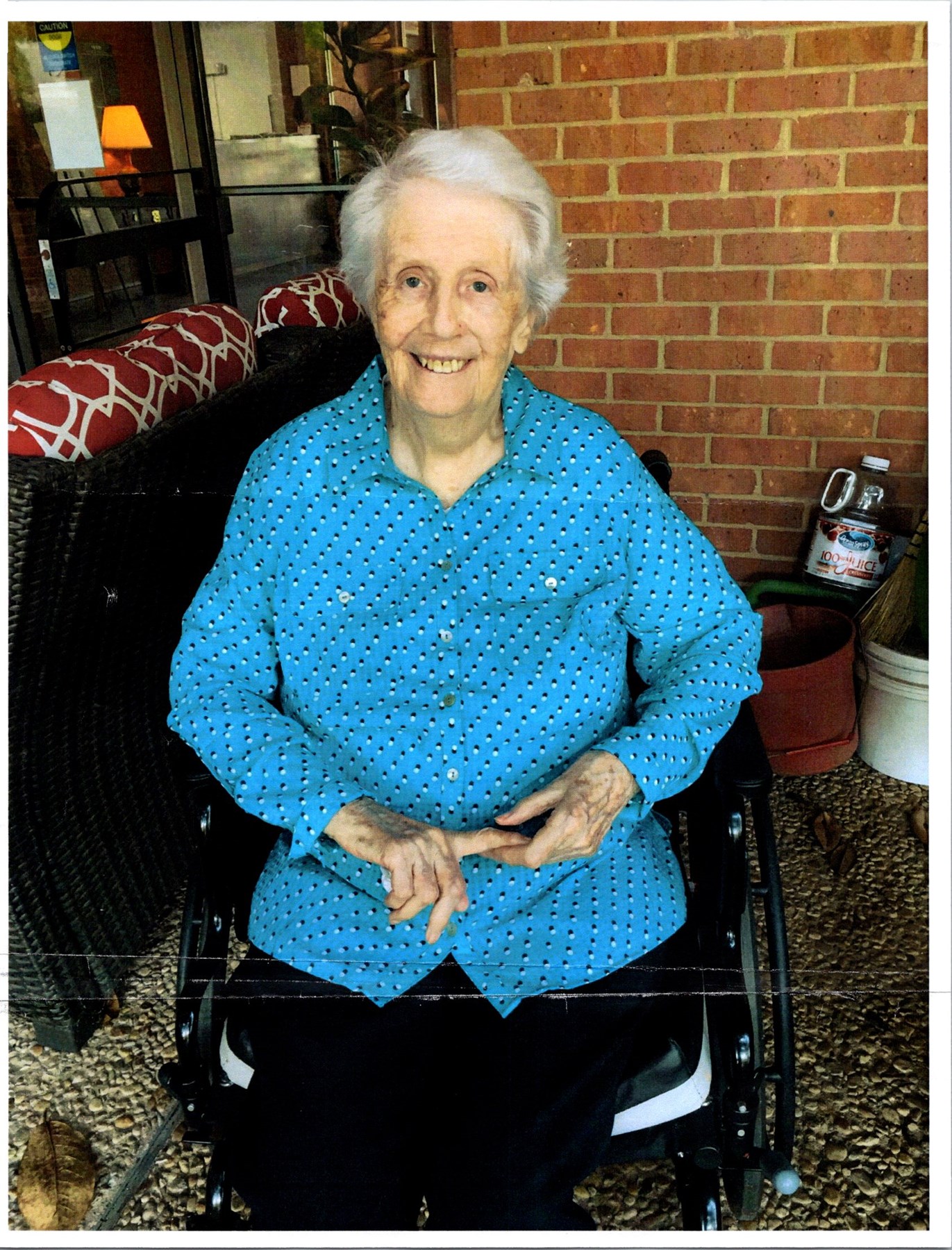 Obituary of June Elsie Whiteley