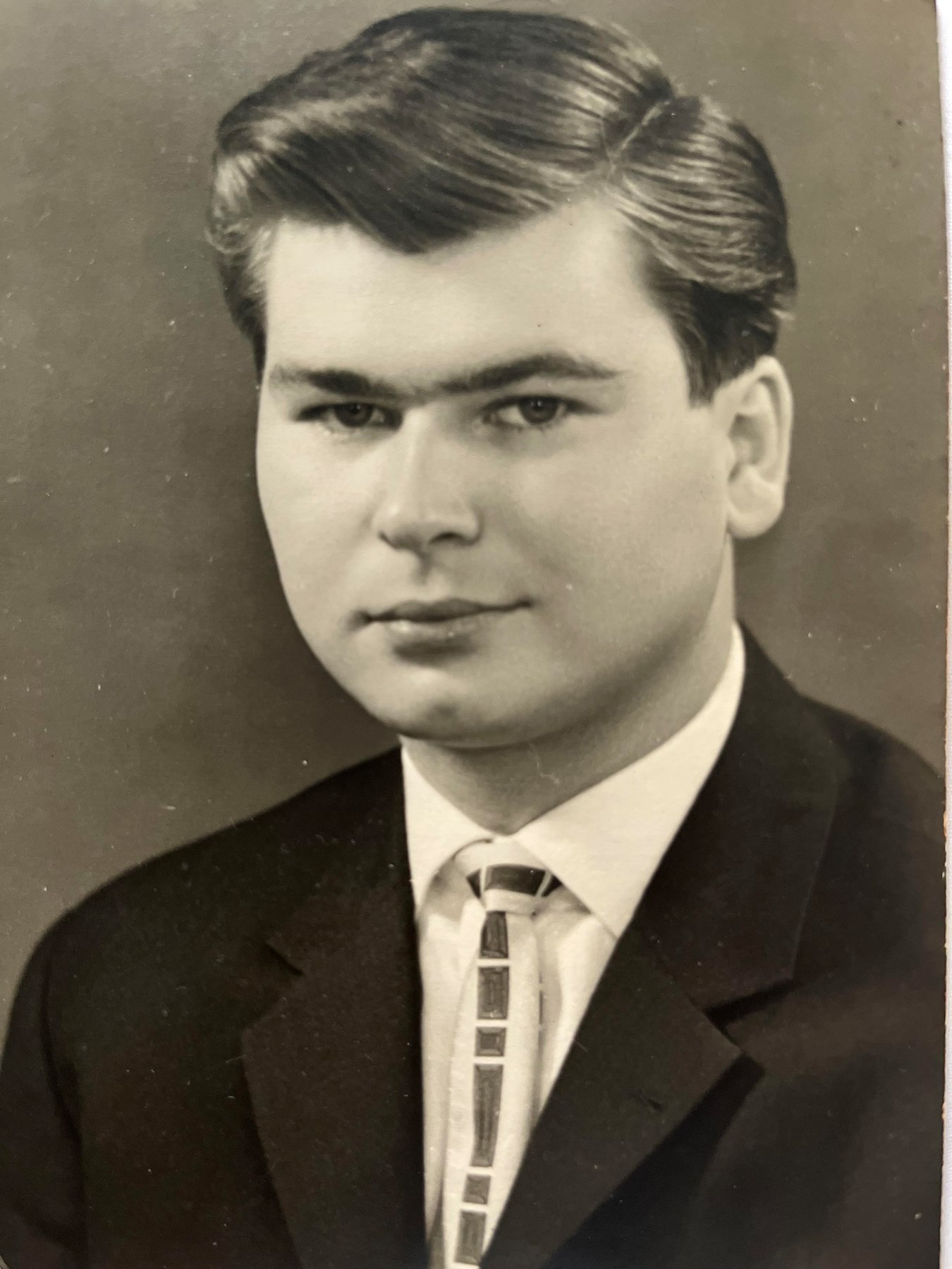 Obituary of Alexander Valentin Schlemmer