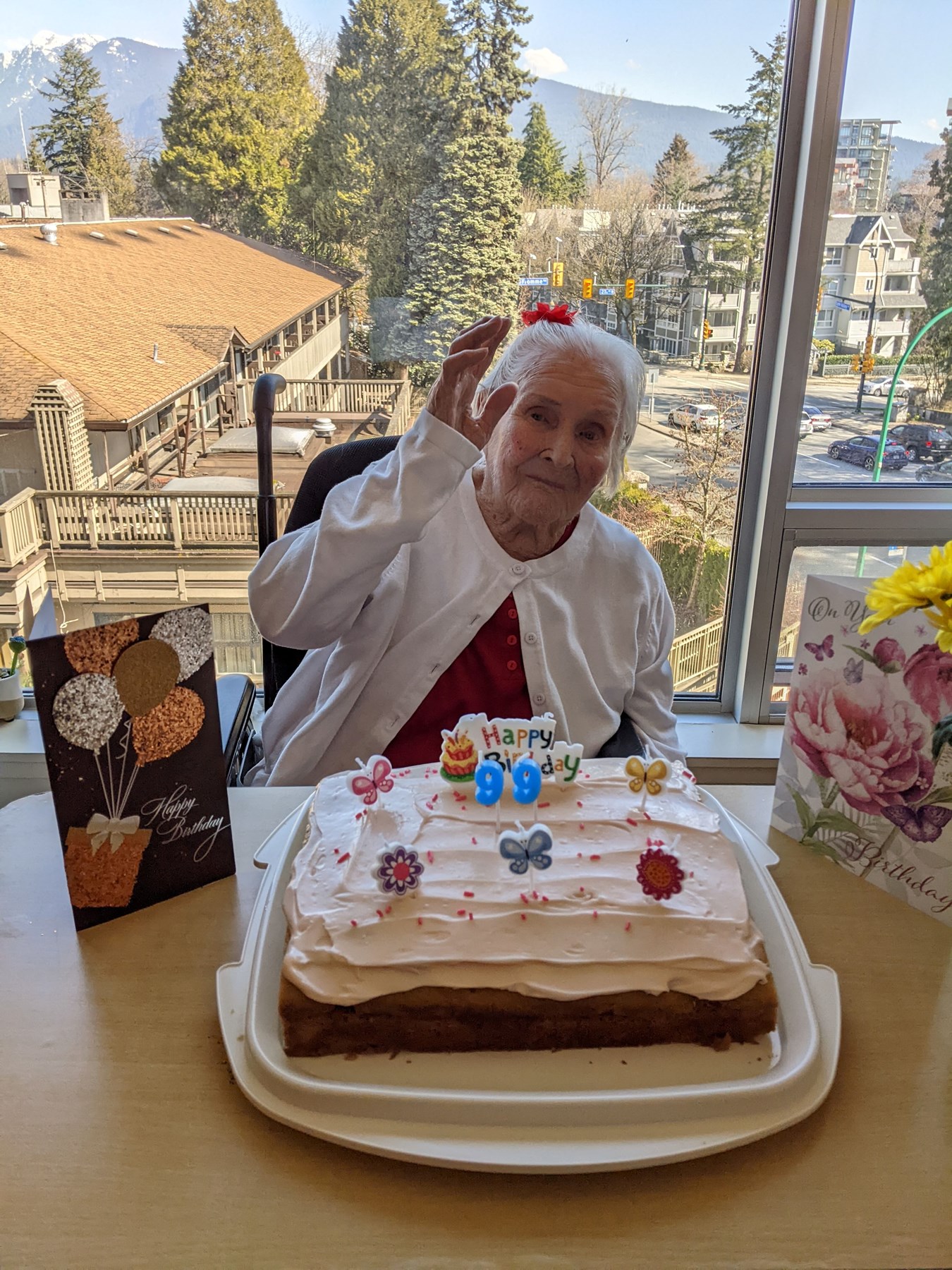 Obituario de Mrs. Mae Lindemere