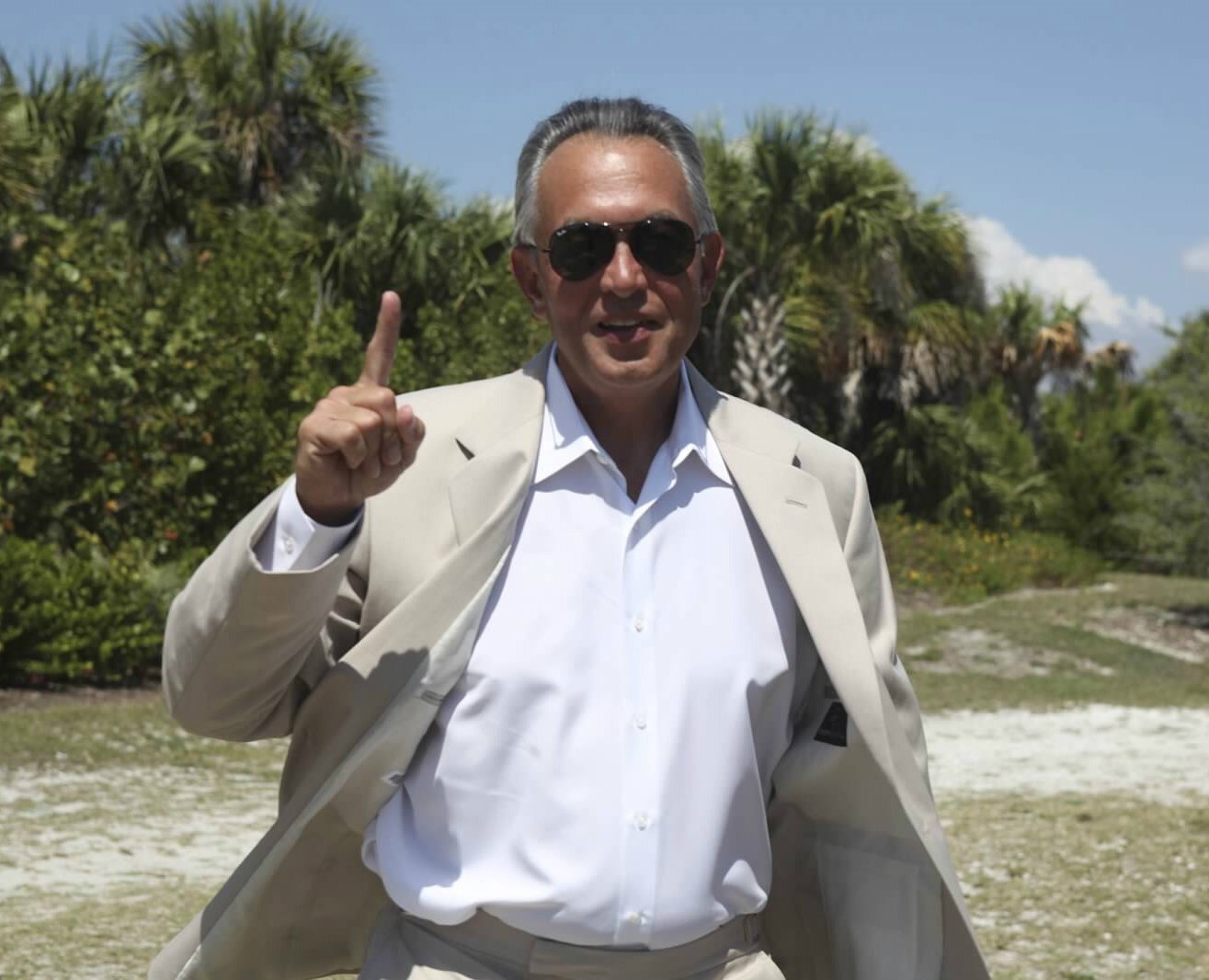 Obituary of Willard J. Warwick Jr.