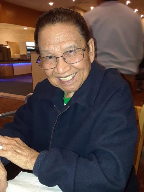 Obituary of Roger Flores