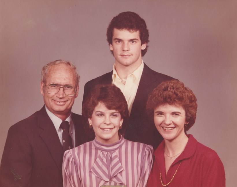 Obituario de Sue Miller Sasser