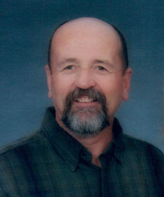 Brian MacKinnon Obituario Kelowna, BC