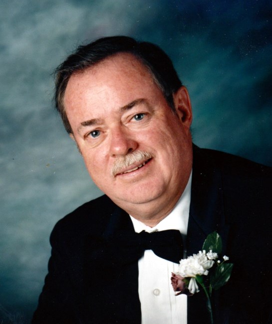 Obituario de Charles E. DuVal