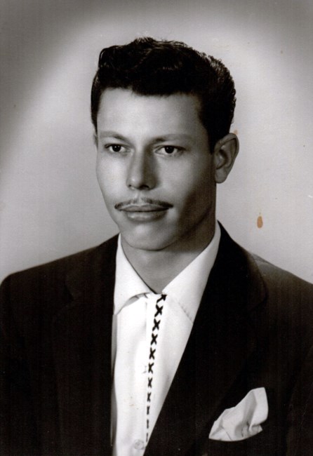 Obituario de Felipe Vidaurri