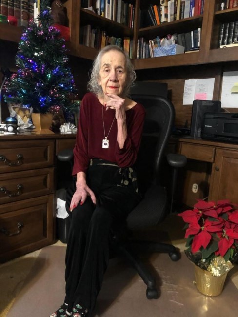 Obituary of Luz Maria Stuart-Thompson