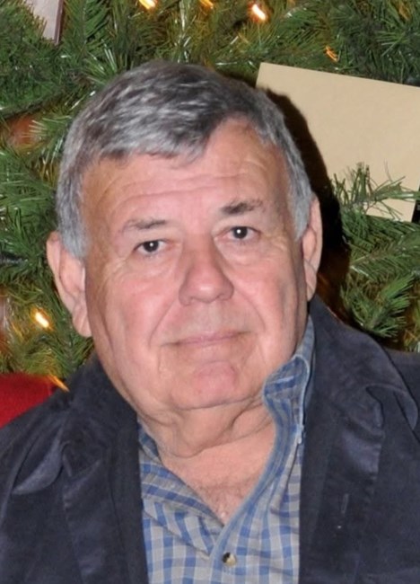 Obituary of Roberto Salinas