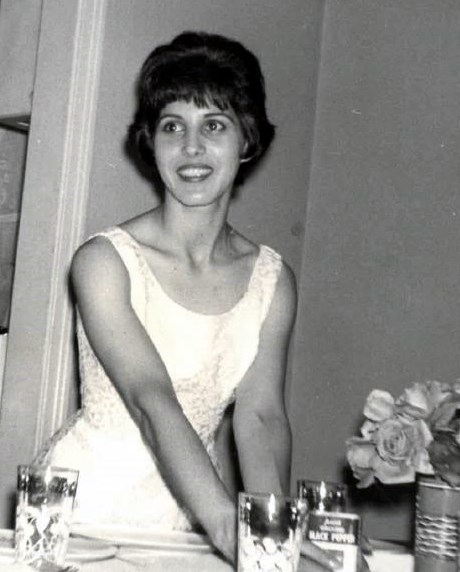 Obituary of Maria Josefina Frank