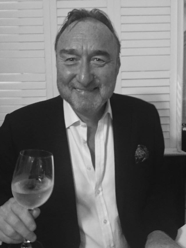 Obituario de Robert David Pamplin