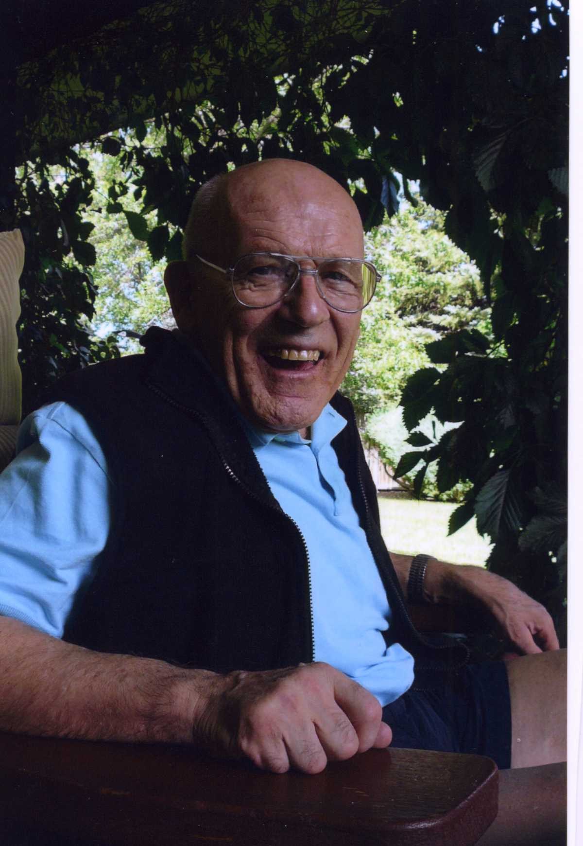 Obituary of Hans Joachim Liebe