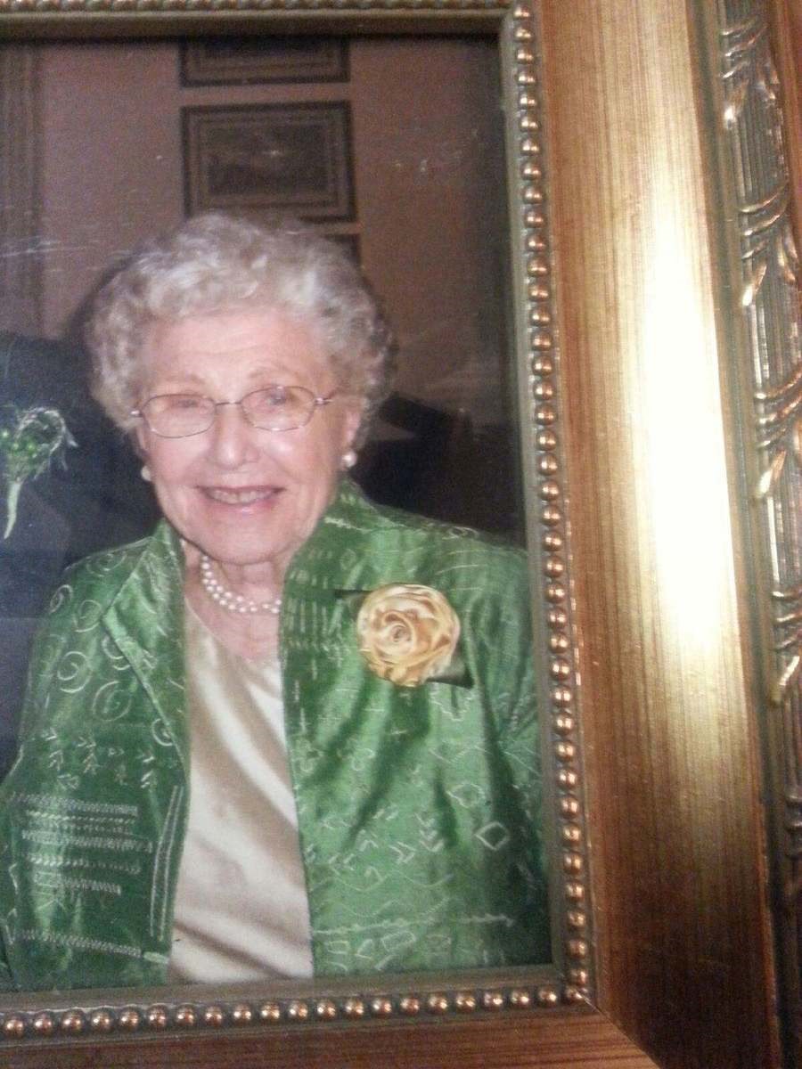 Obituary of Jean Bell Greaves