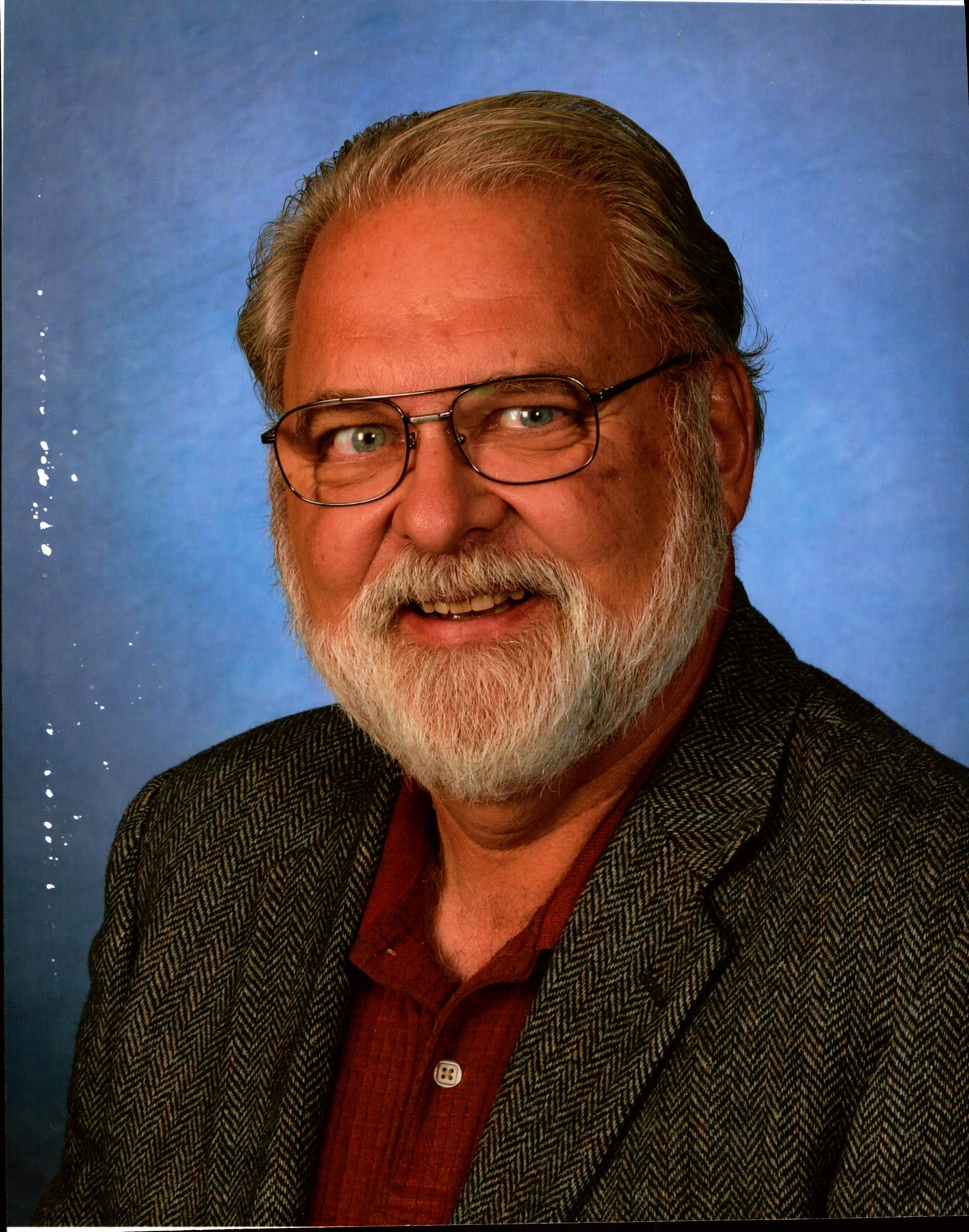 Obituario de Dr. Chris Lockwood