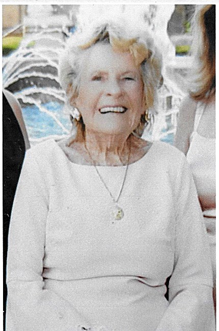 Obituario de Suzanne M Teichert