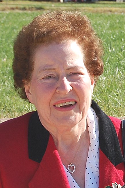 Obituary of Mae Reynolds