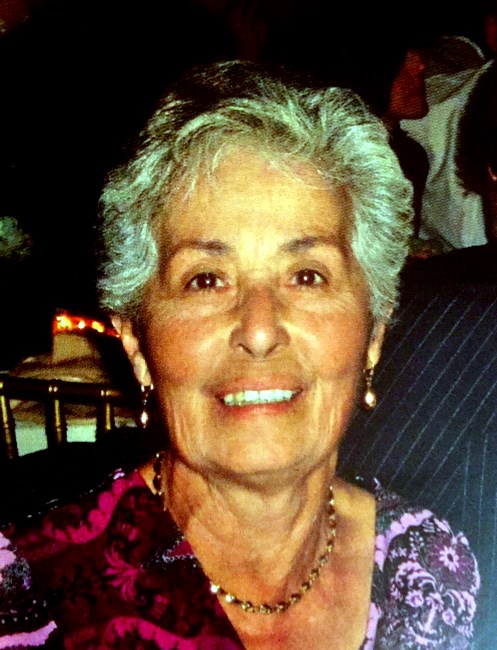 Obituary of Manuela Fernandez