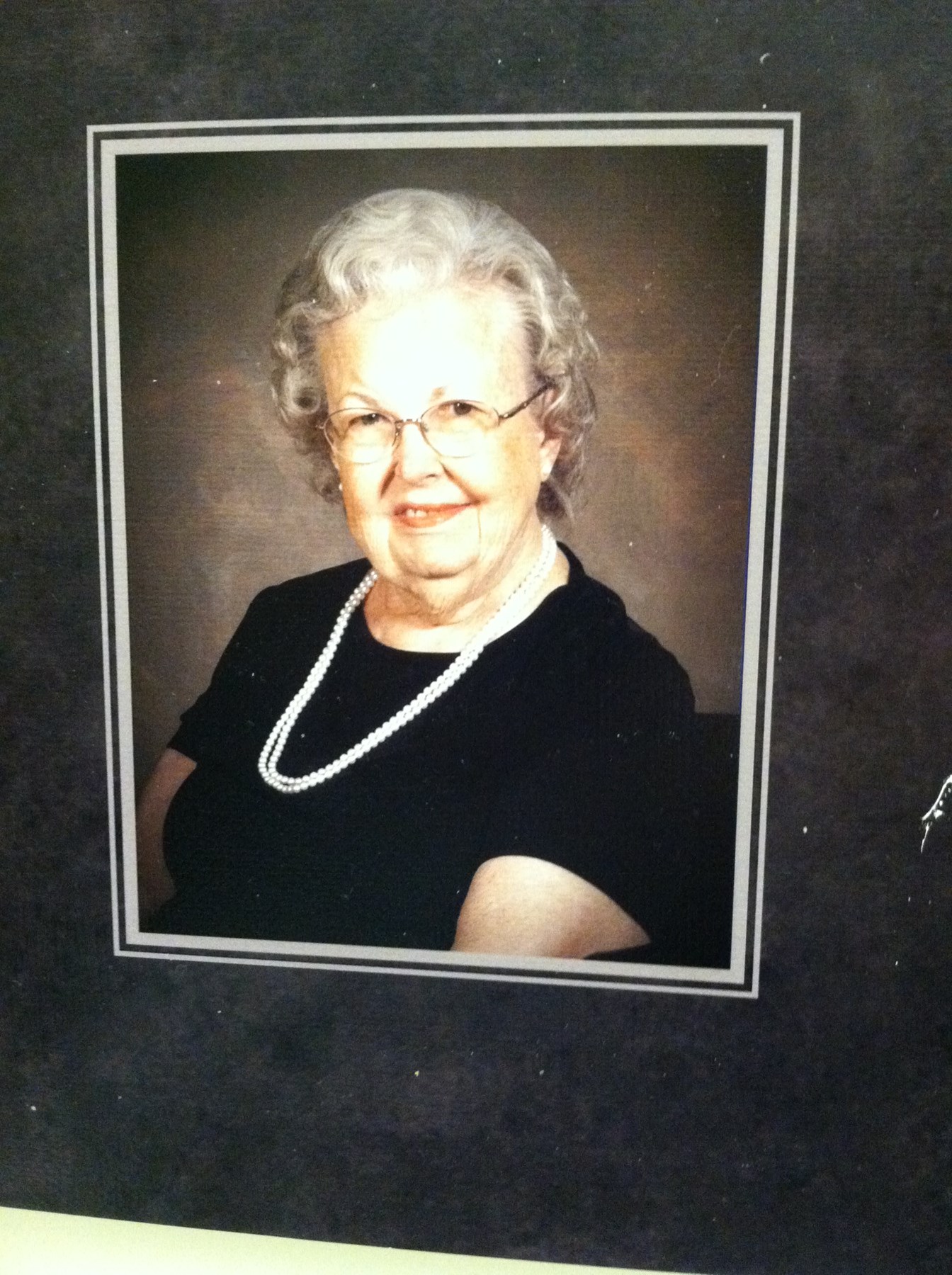 Obituary of Phyllis Erna Saint