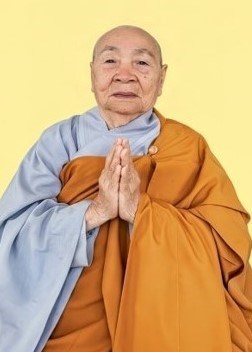 Obituary of Nhieu Thi Le