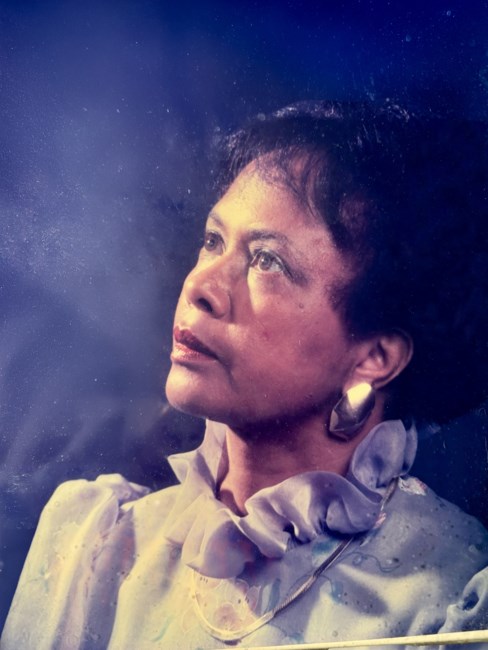 Obituary of Gladys "Gigi" Hoard Lawrence