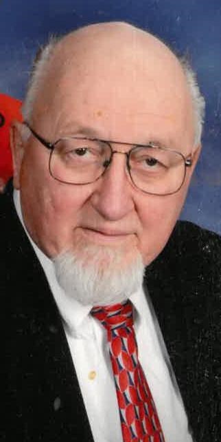Obituary of David E Larrabee
