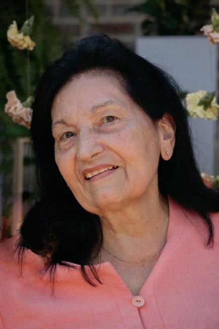 Obituary of Maria Cristina Benitez
