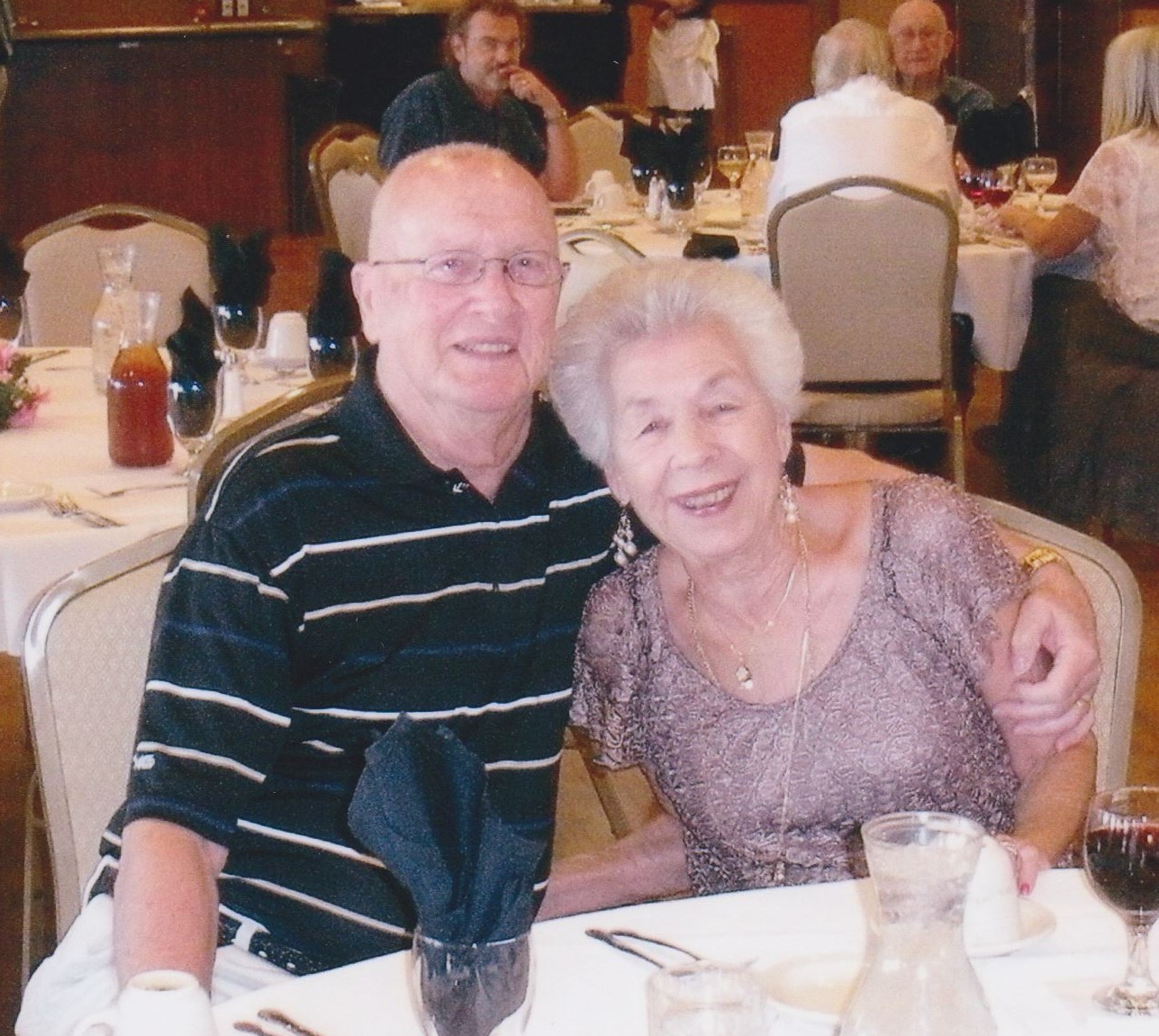 Obituary of Helen Mae Noll