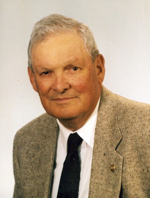 Obituario de Harold (Obie) J. P. O'Brion, Jr.