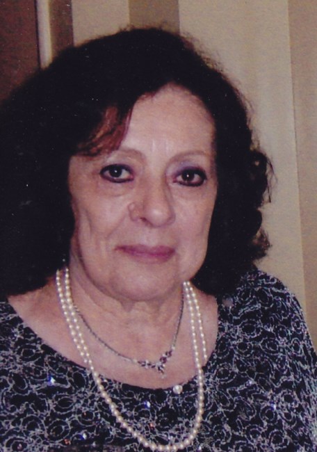 Obituario de Elena Alessondro Adam