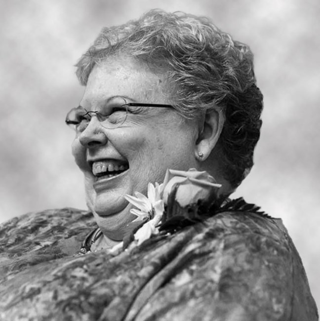 Obituary of Carole Holmes Lake