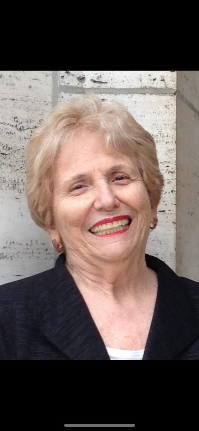 Obituario de Peggy A. Salian
