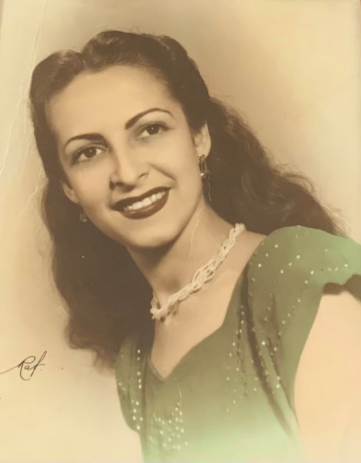 Obituary of Alicia Perreras