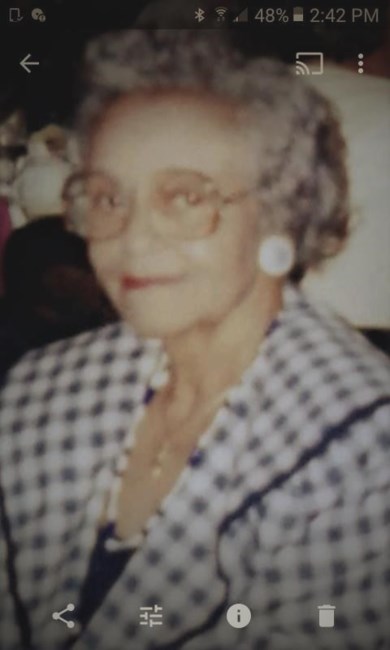 Obituary of Louise Eva Edwards