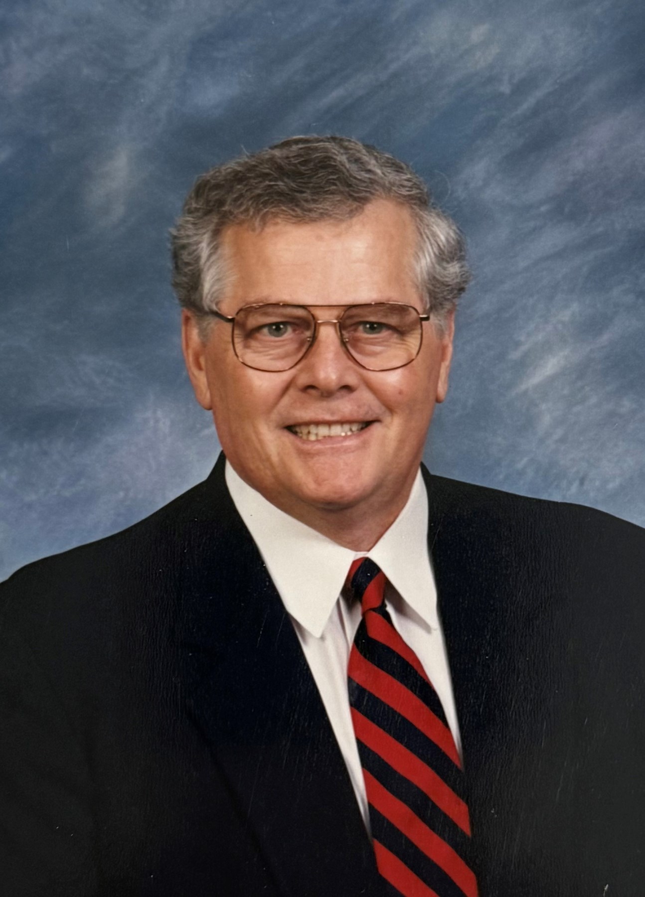 Obituary of Dr. Larry C. Tomlin