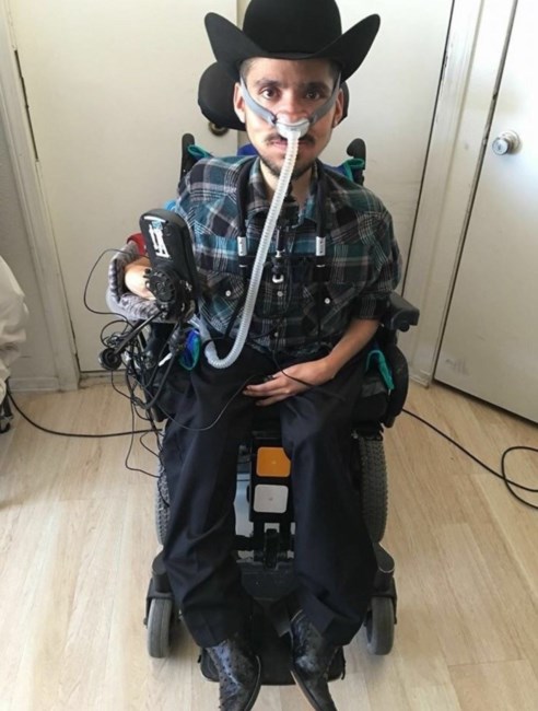 Obituary of Luis Escalante