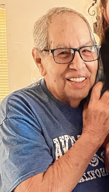 Obituary of Carlos Davila