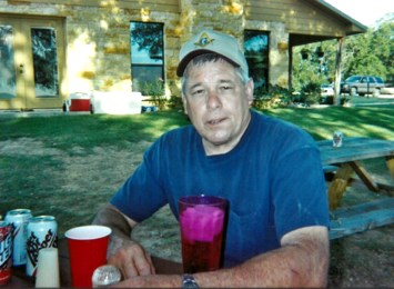 Obituario de Emmitt Leslie Moulder