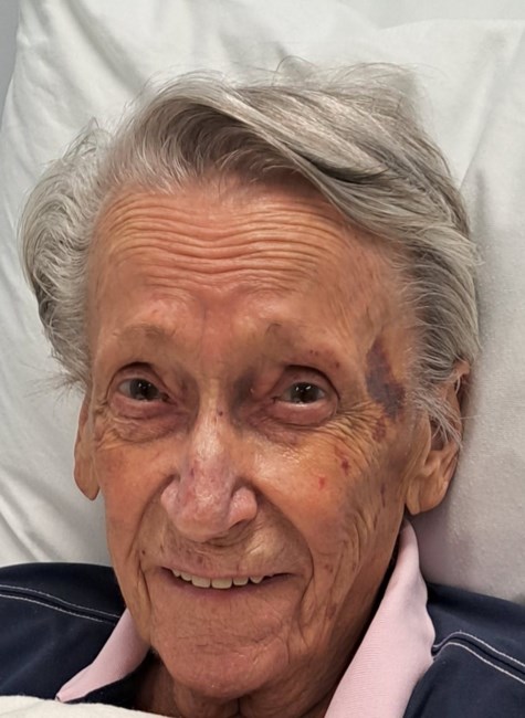 Obituary of Françoise D'Avignon (née English)