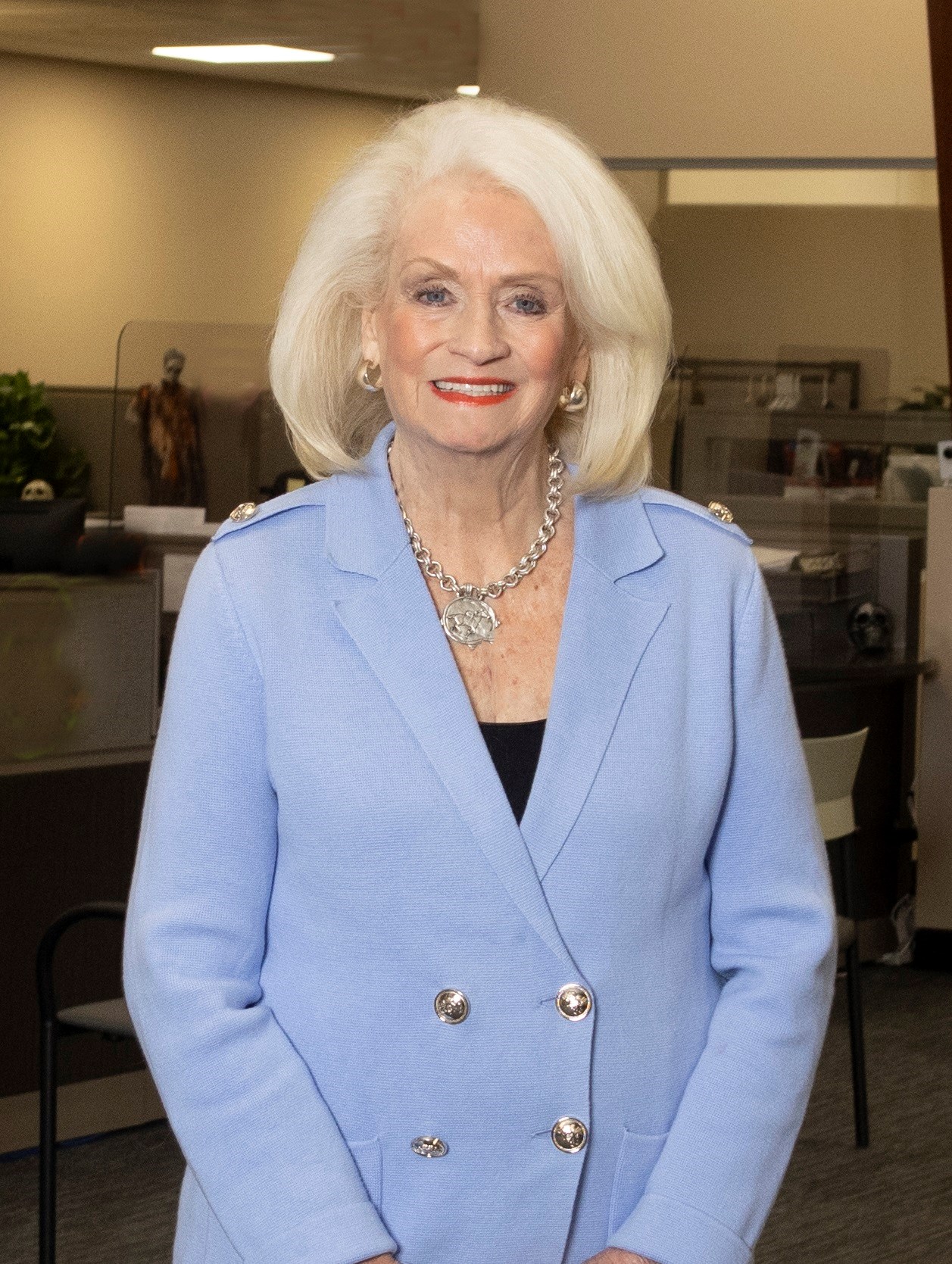 Obituary of Barbara A. "Bobbie" Holsclaw