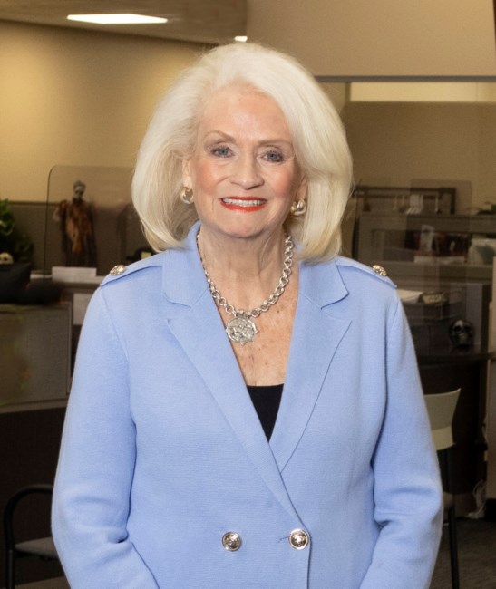 Obituary of Barbara A. "Bobbie" Holsclaw