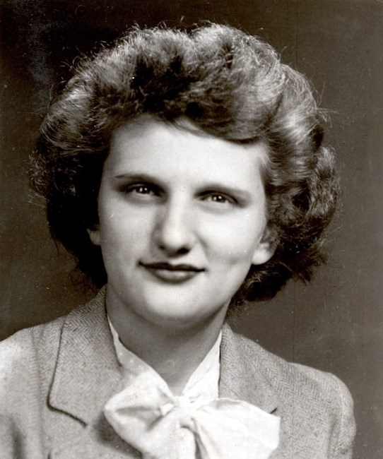 Obituary of Dorothy Elizabeth (nee Petrusky) Bauer