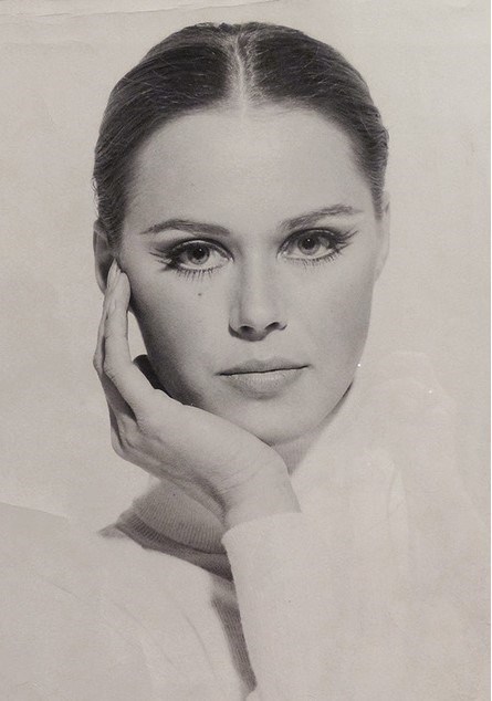 Obituary of June Mary Perry