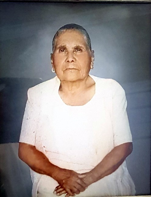 Obituary of Lucina Fernandez de Torres