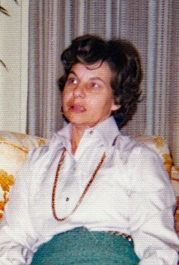 Obituary of Agnes MacKenzie