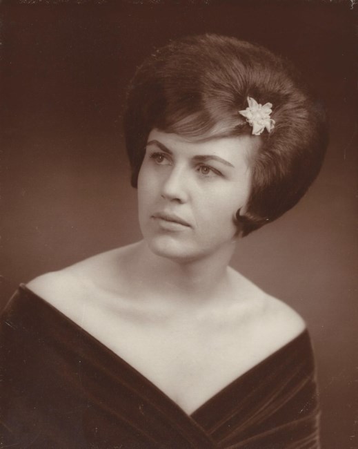 Obituary of Imogene P Roosendaal