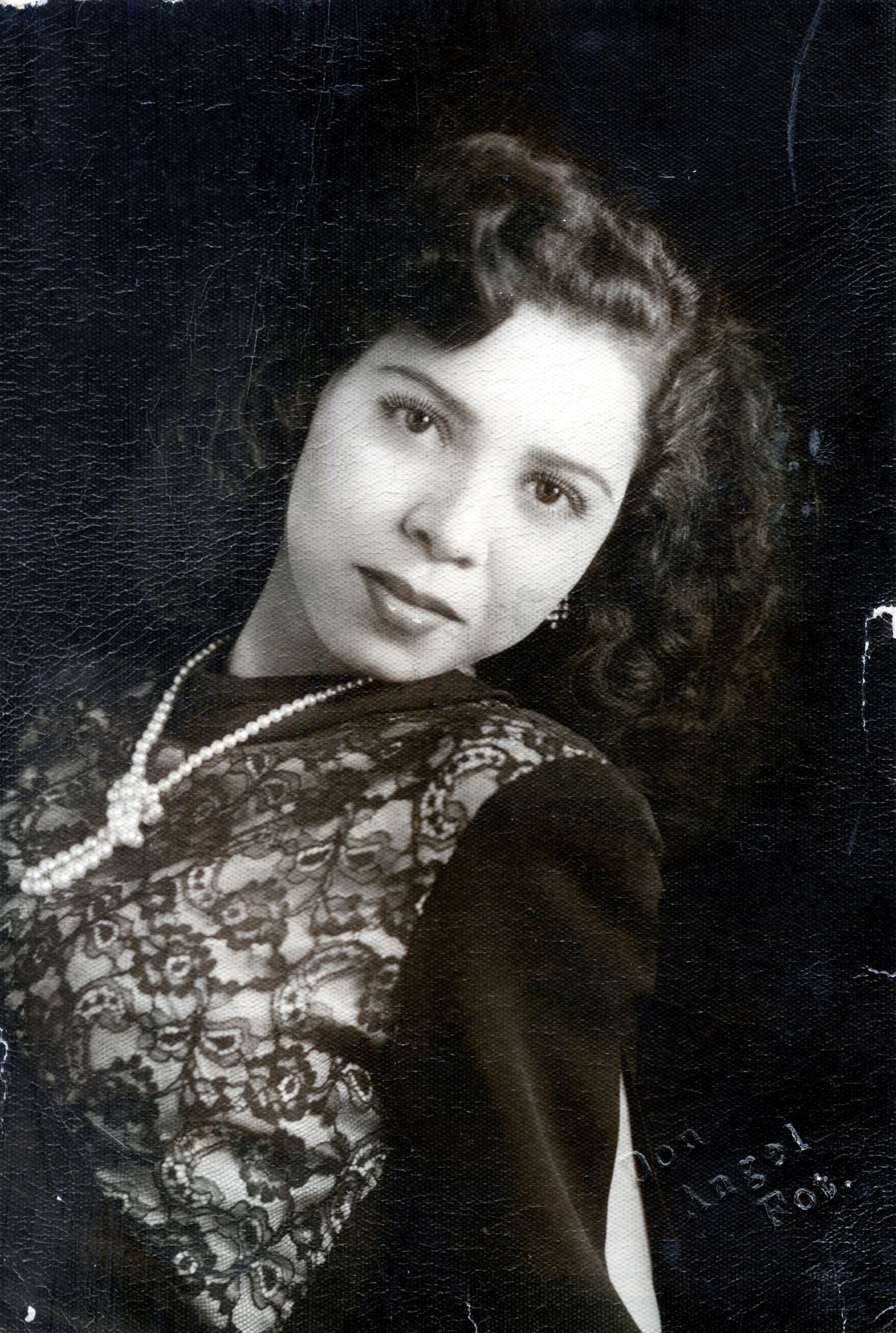 Obituary of Aurora Gutierrez